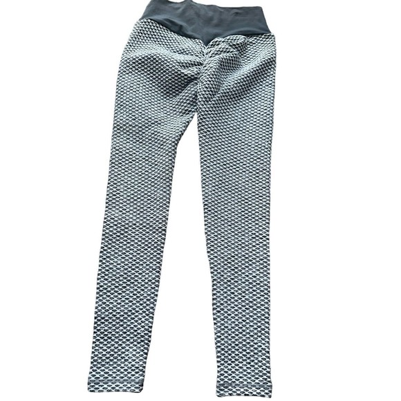 Womens Leggings Scrunch Butt Lifting TikTok Butt Shaping Leggings Grey Small y2k - Picture 3 of 14